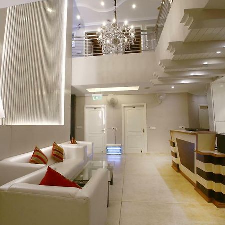 Hotel Diamond Plaza Чандігарх Екстер'єр фото